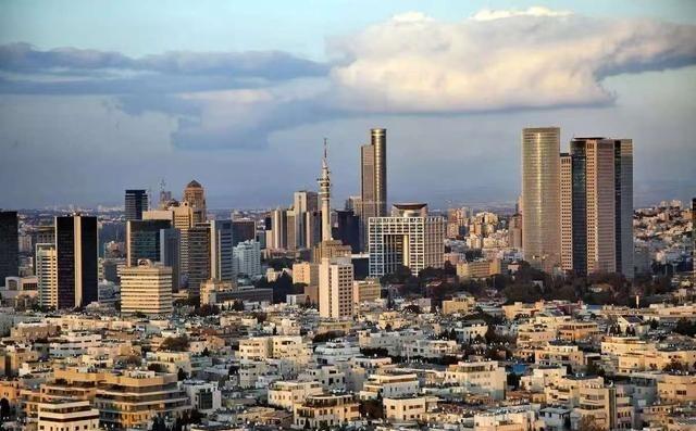 以色列情况不对，好些国家正在撤离本国的公民，包括中国、印度、俄罗斯、