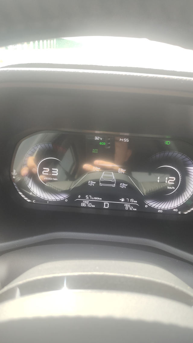 高速真实油耗说真的，提车两个月了，第一次有时间上高速，那些黑帝豪油耗的人，都是