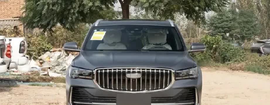 一觉醒来，车市大爆发。国内燃油车五强1.奇瑞汽车，12.99万辆。2