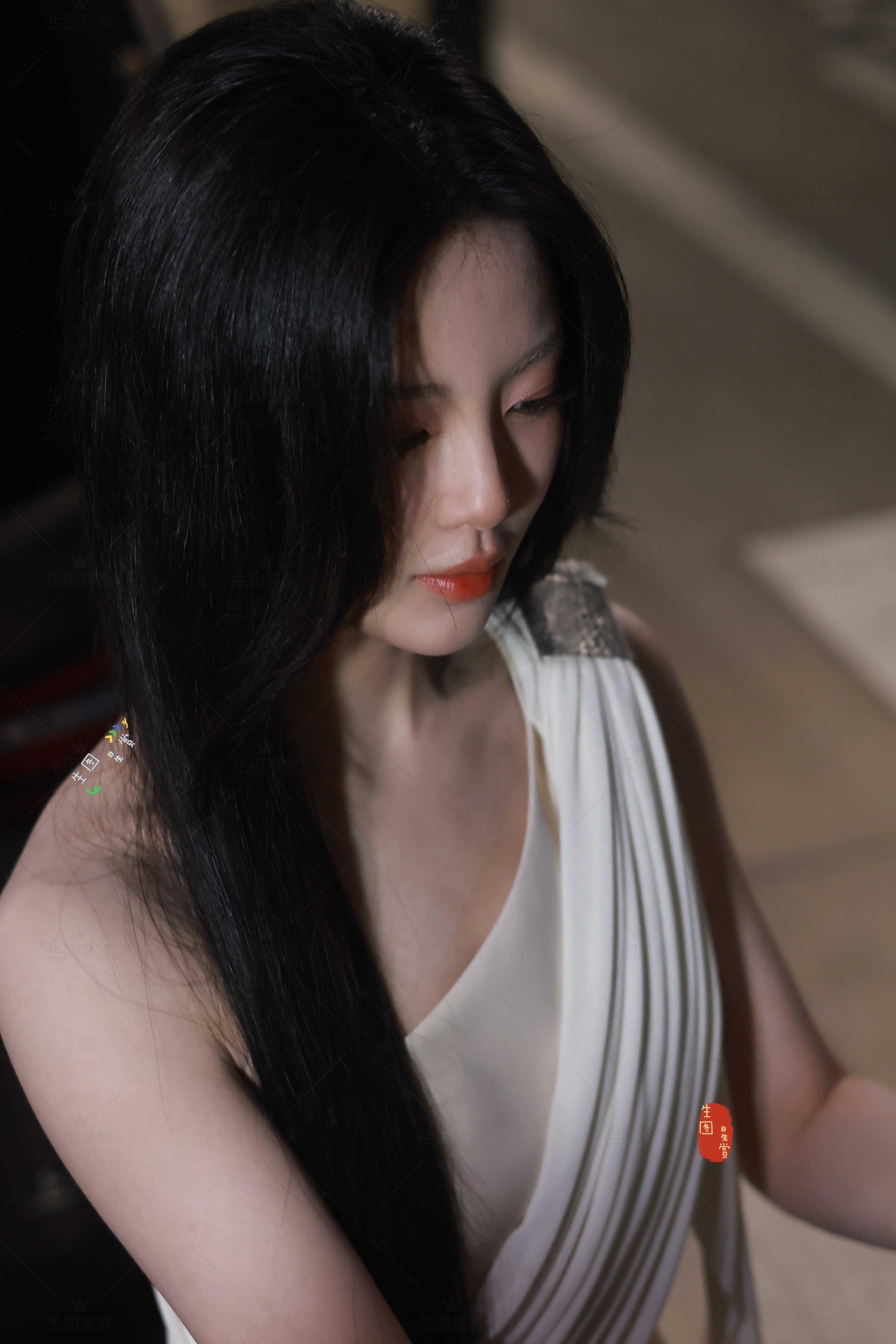黑长直超越妹妹，软软香香的💘昨天心动的信号上下班拍了拍心动的信号9杨超越心动