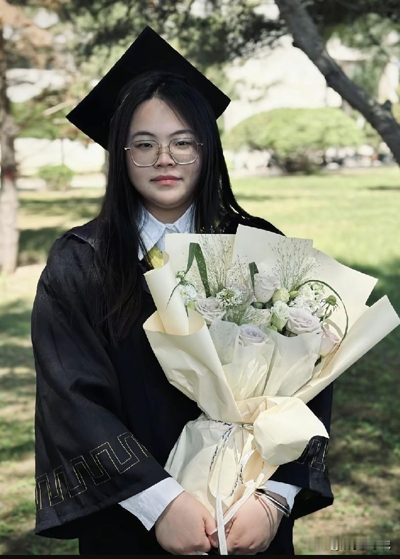 内蒙古科技大学毕业生郑溪去世！年仅25岁，去世原因和她的工作有关！10月1