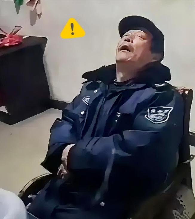 “毫无人性！连正常生理需求都不放过！”2022年，广东清远，60岁大爷做保安三年