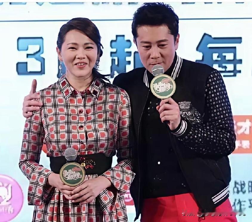 关掉美颜滤镜，明星的真实状态便清晰可见。线下用原相机直拍58岁的伊能静，没有精