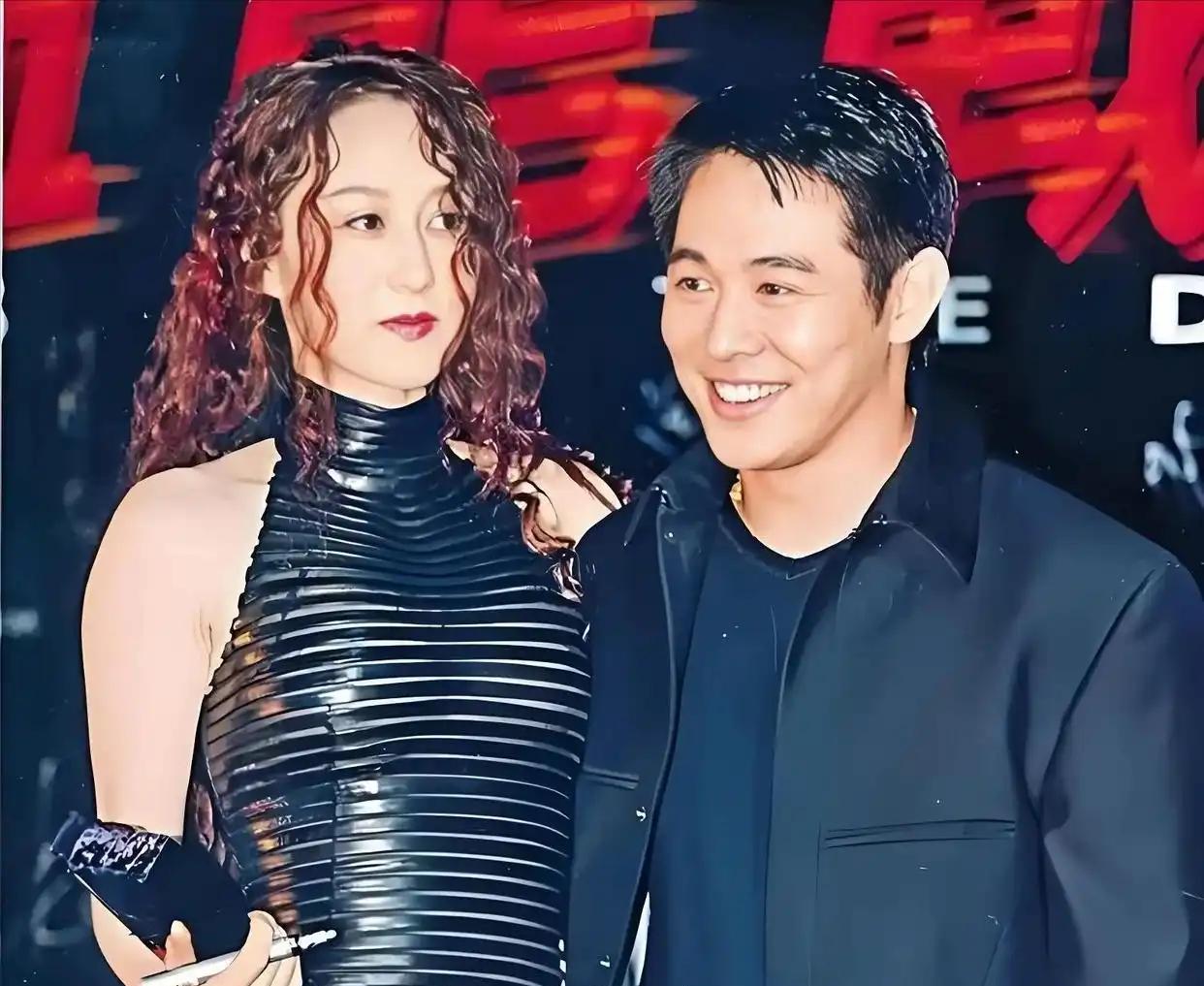 遇到利智才懂得什么是爱？！李连杰这句对外公开的告白情话深深的划伤着妻子黄秋燕！