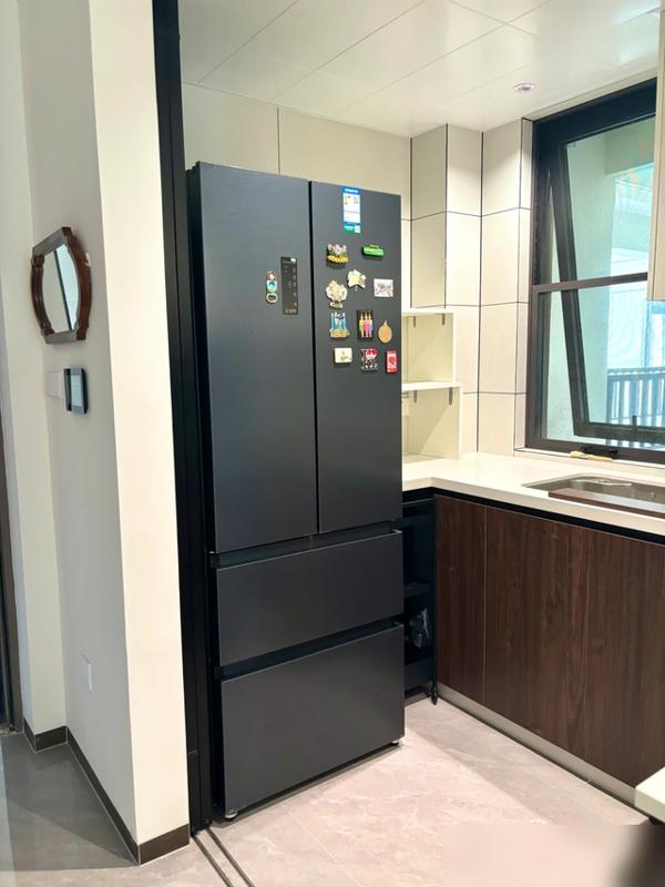 最近刷到好多人说“消费降级后才懂，高端家电都是智商税”，简直戳中我心窝子！这两年