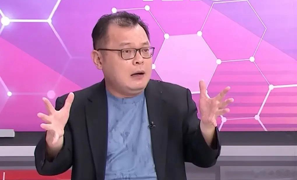 针对郑丽文曝出马英九曾建议其不穿高跟鞋等相关内容，媒体人陈挥文于1月21日在节目