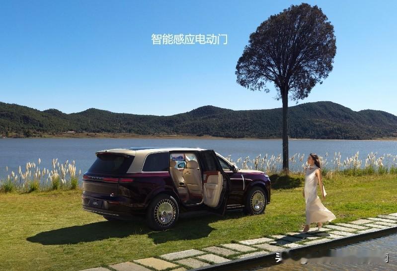 4系统，提供单激光雷达与四激光雷达双硬件方案。四激光雷达版本配备34个传感器，最