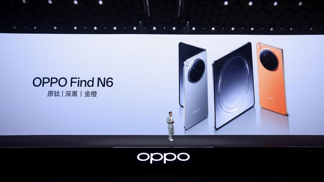 当折叠屏手机进入普及深水区，如何解决“久用变形的折痕”成为关键。2026年3月1