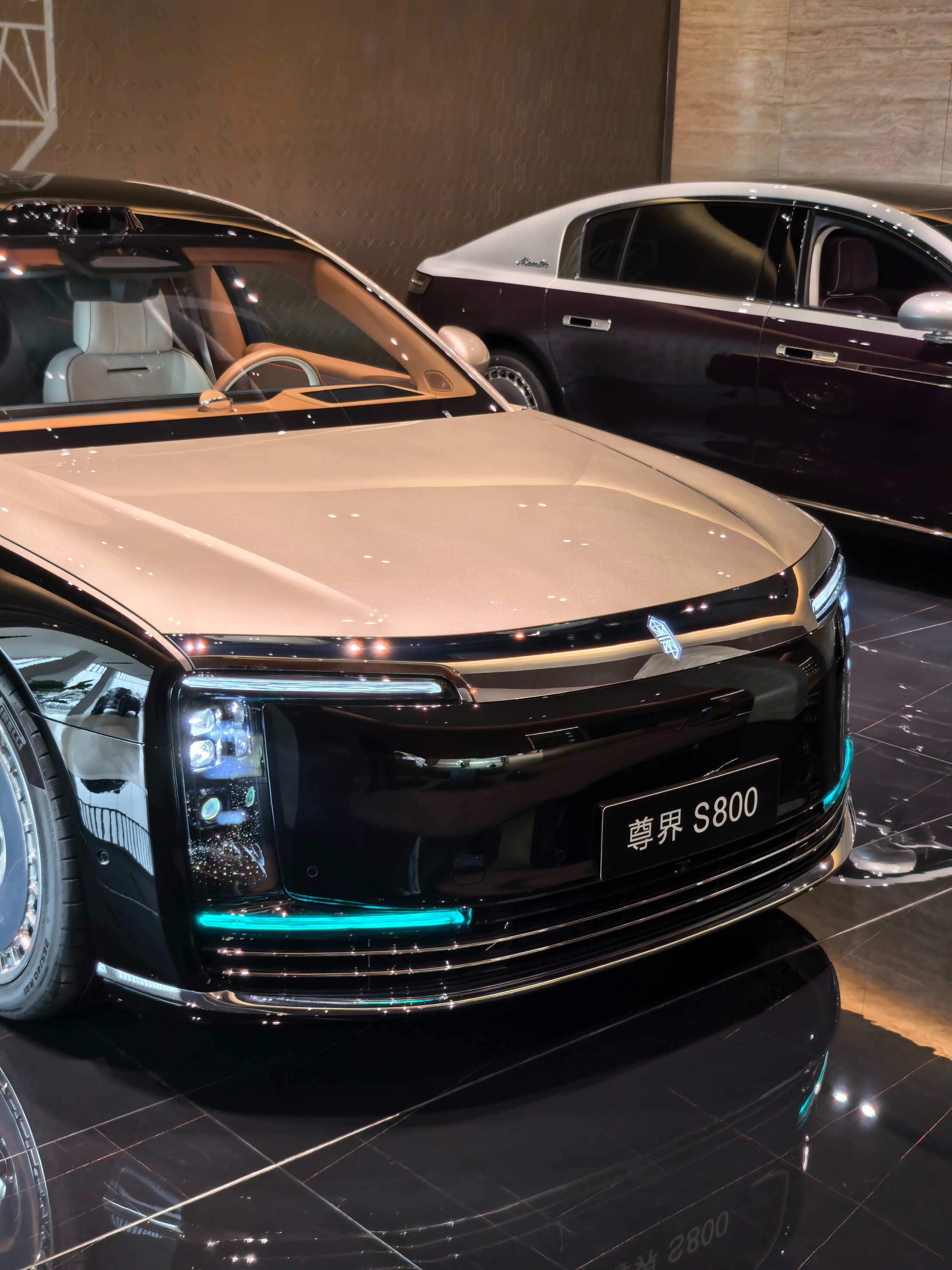 12月，尊界交付超过4000台对于70-100万价位的豪华轿车来说尤其是