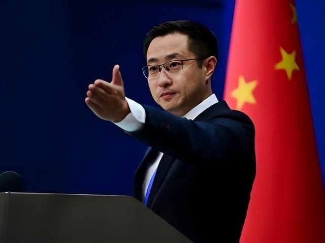 看到有人提议，台岛的事先放放，登陆钓鱼岛你看看日本会怎么样？大不了对峙呗，下决心