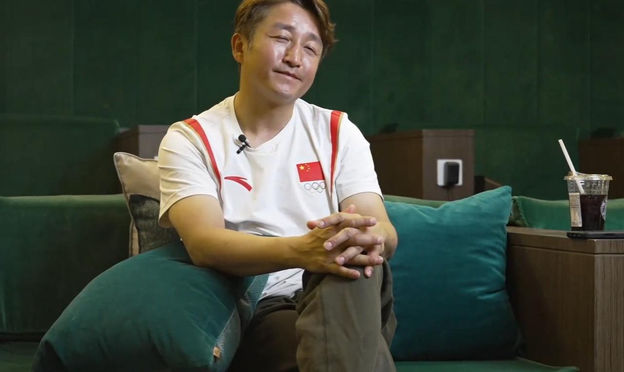 邹市明，给所有男人上了很重要的一课那就是：不要拿自己的兴趣爱好去挑战别人的饭碗