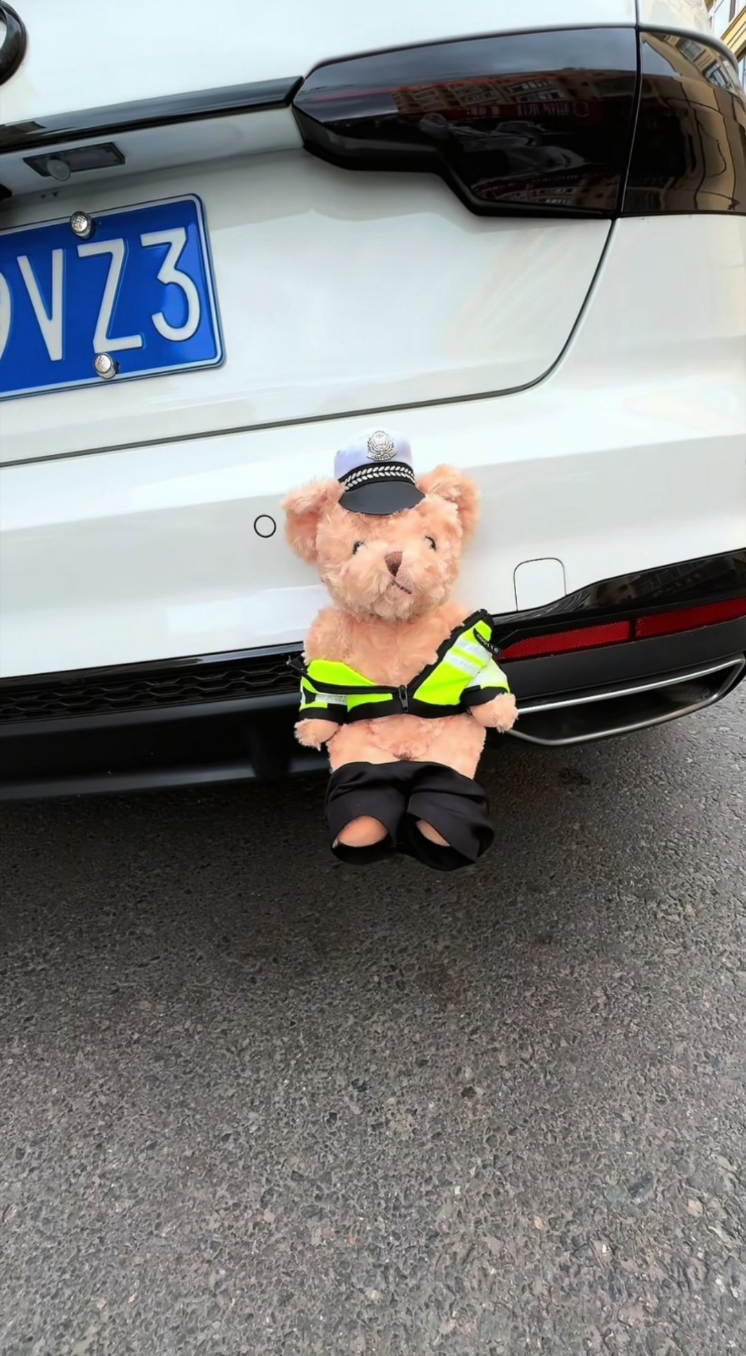 这已经不是一般的匪徒了，报警吧😡​​​