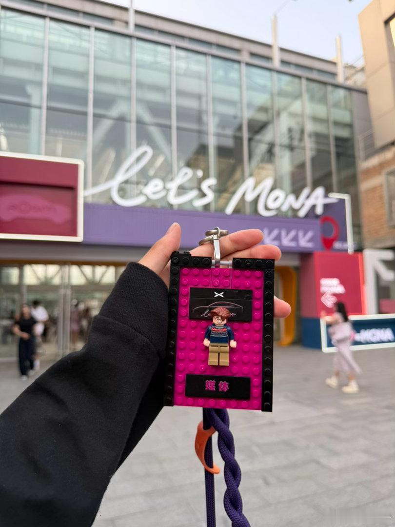 来小鹏monaL03发布会啦每次mona的发布会都很有青春的感觉期待一下今晚的发