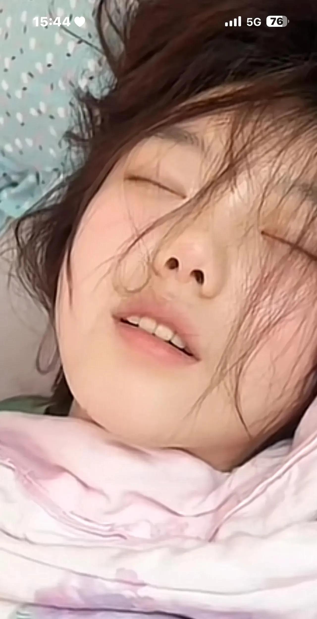 同事小韦，女，35岁了。她说她己经做好一辈子单身的准备了。因为到了这个岁数，想遇