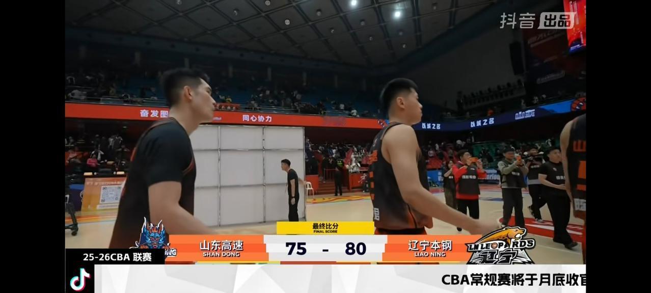 邱彪的执教水平真叫人不敢恭维！最后2分钟，只差3分，帕塞尔打得很好，眼看要追平辽