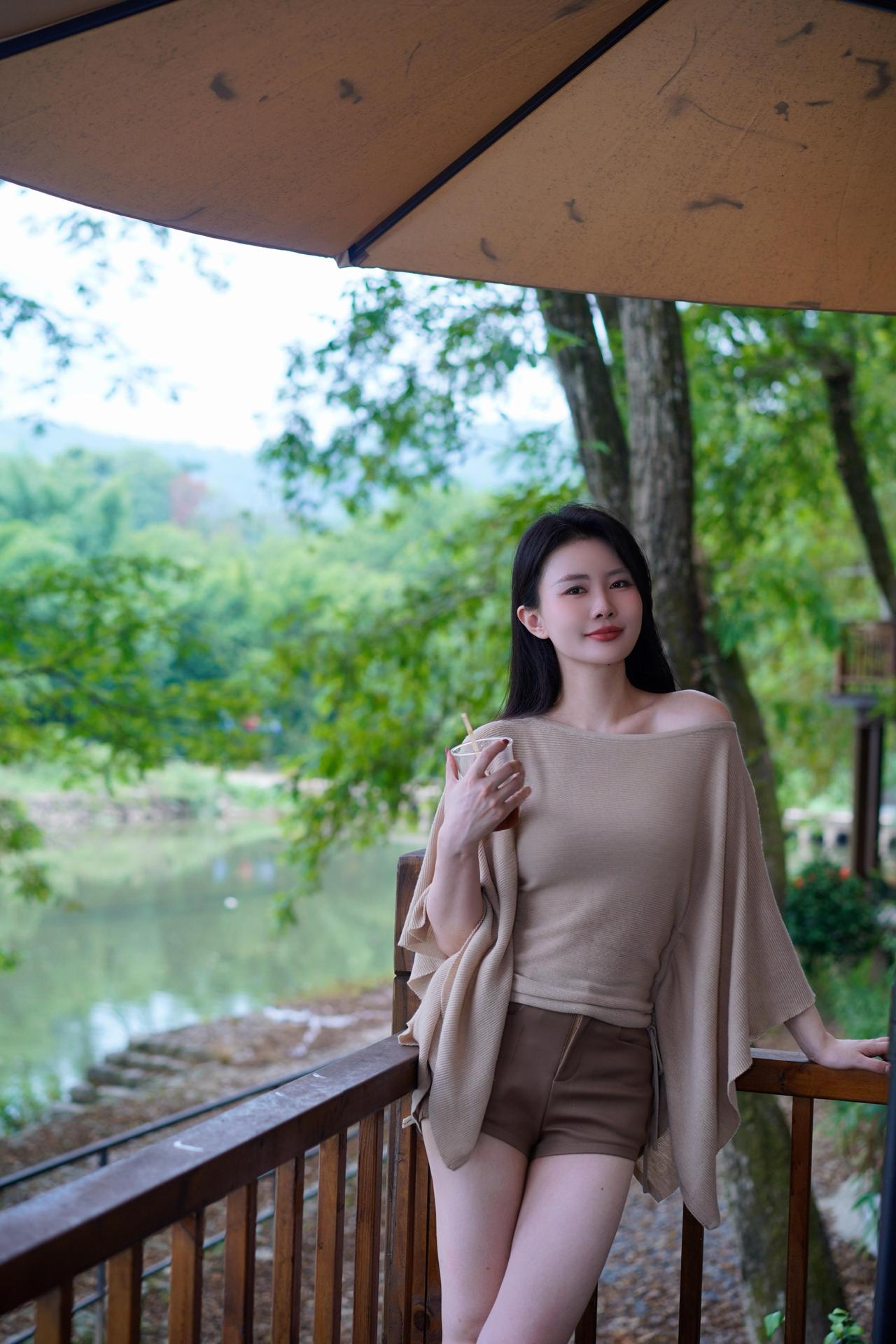 旅拍，森林咖啡厅