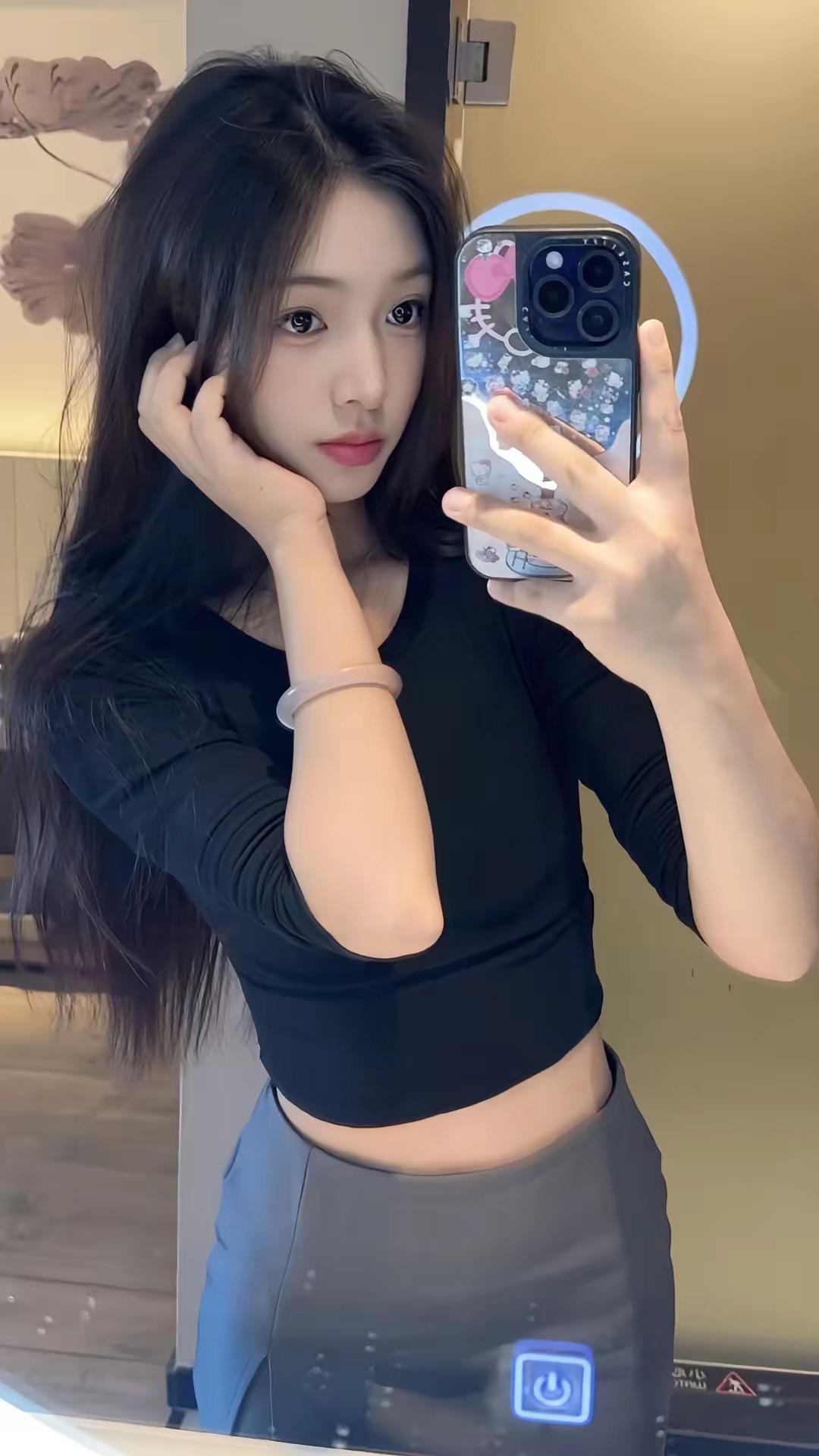 内向社恐腼腆文静小女生豫姐