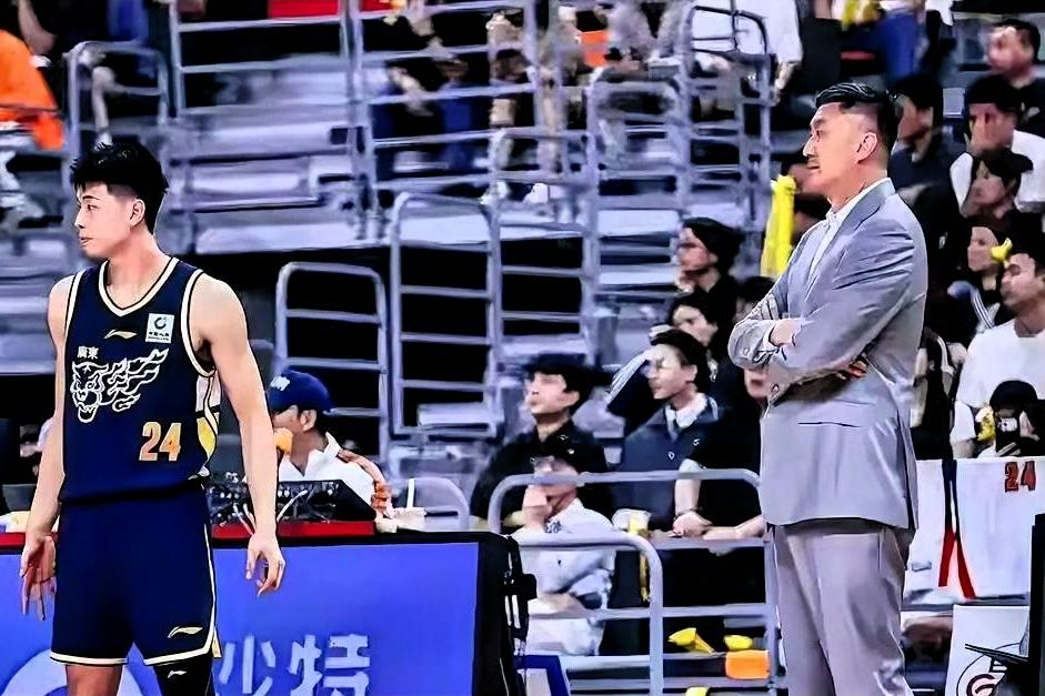 广东男篮的阵容缺陷有哪些潜在风险？广东阵容缺陷的潜在风险，不是小问题，而是季