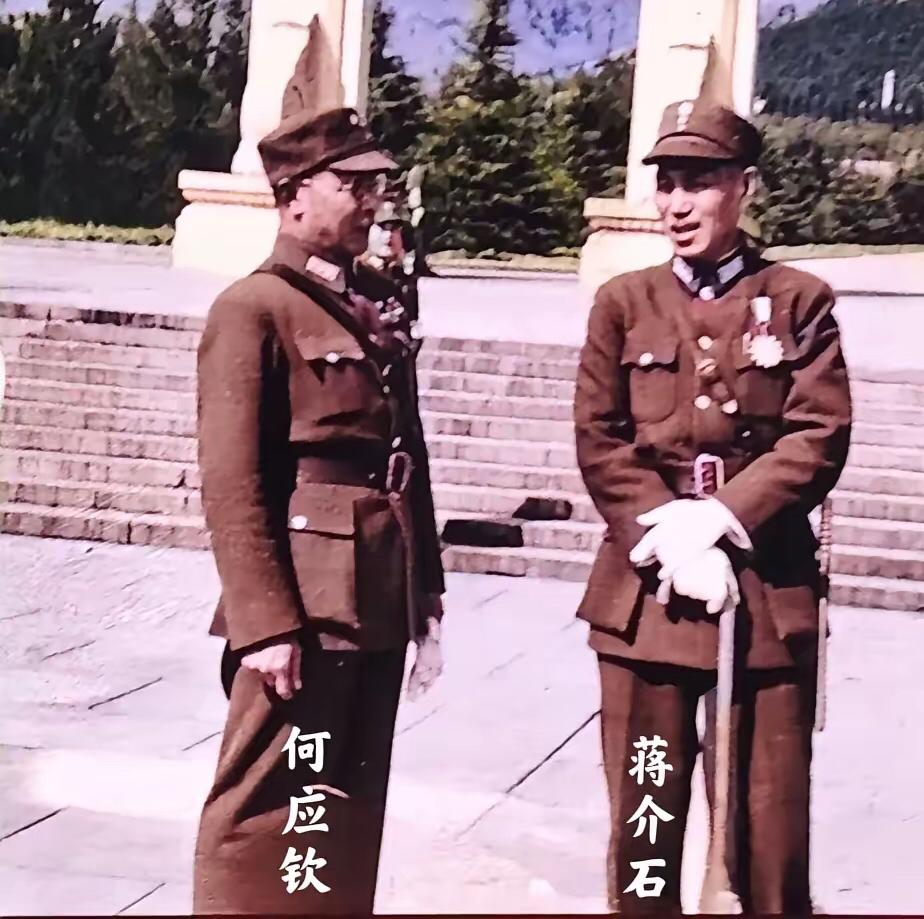 1944年，蒋介石想把何应钦赶下台，陈诚给蒋介石建议，先剪其羽翼，应该枪毙中将兵