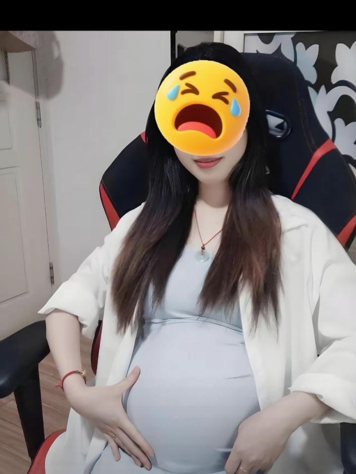 朋友闺女被男朋友搞大肚子她今年30岁，年轻漂亮，硕士毕业，大厂上班，一个月1万5