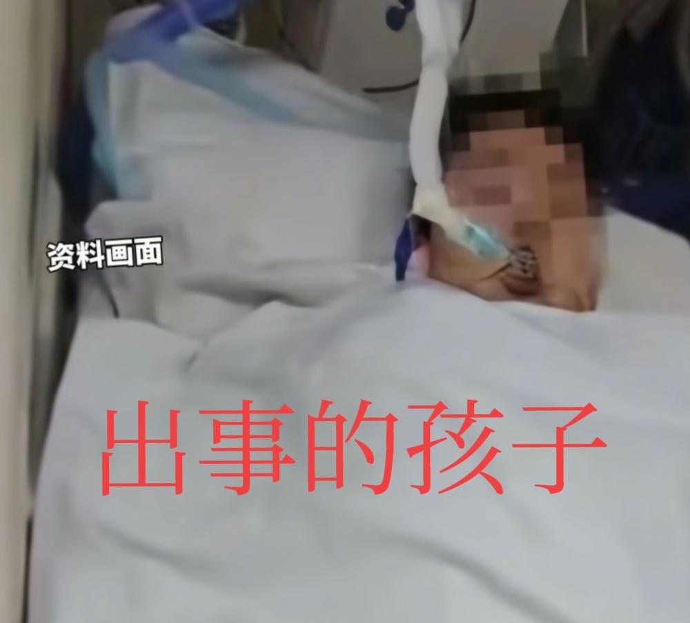 成都，被猪蹄卡喉身亡的10岁男童，本可以避免的！在家里，他原本只要安安静静吃腊味