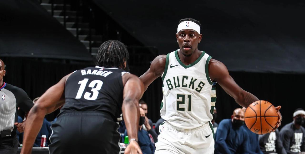 凯尔特人也是敢要价，对霍勒迪要价一个首轮签，35岁的霍勒迪可比不了37岁的杜兰特