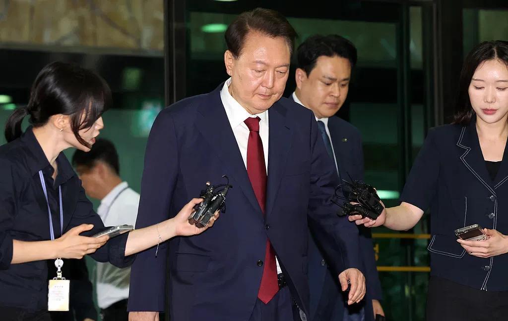 韩前总统这是要病死狱中？尹锡悦：我患有糖尿病、高血压，在拘留期间时常出现眩晕、