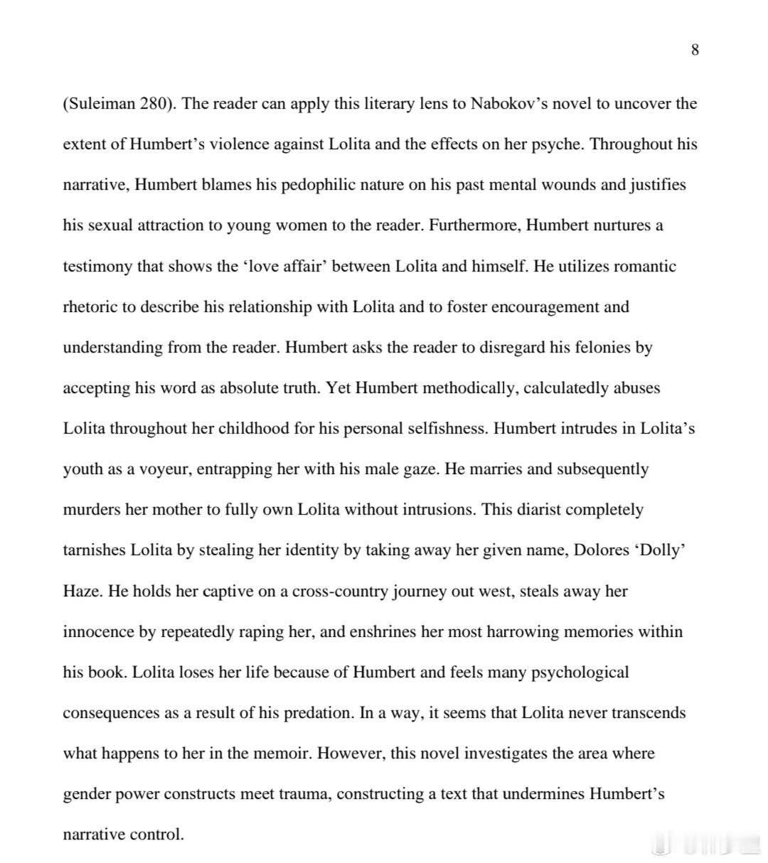 其实，“萝莉”这个词，代表的是恋童癖审美，把“萝莉”这个词用于指代小女孩，才是不