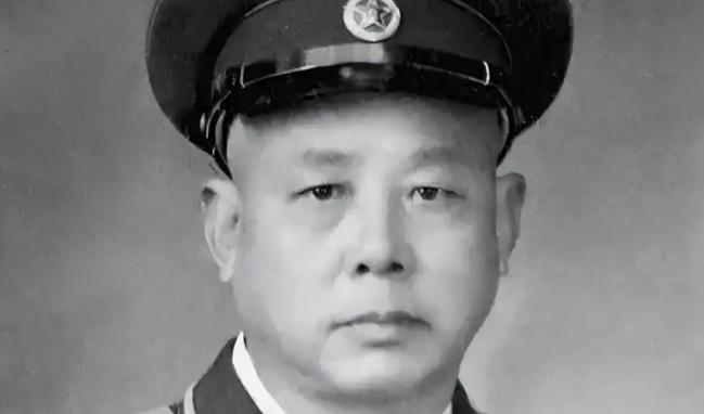 开国大校想看望毛主席，被拦住后：把我绰号报上去，主席肯定见我。1958年的中南海