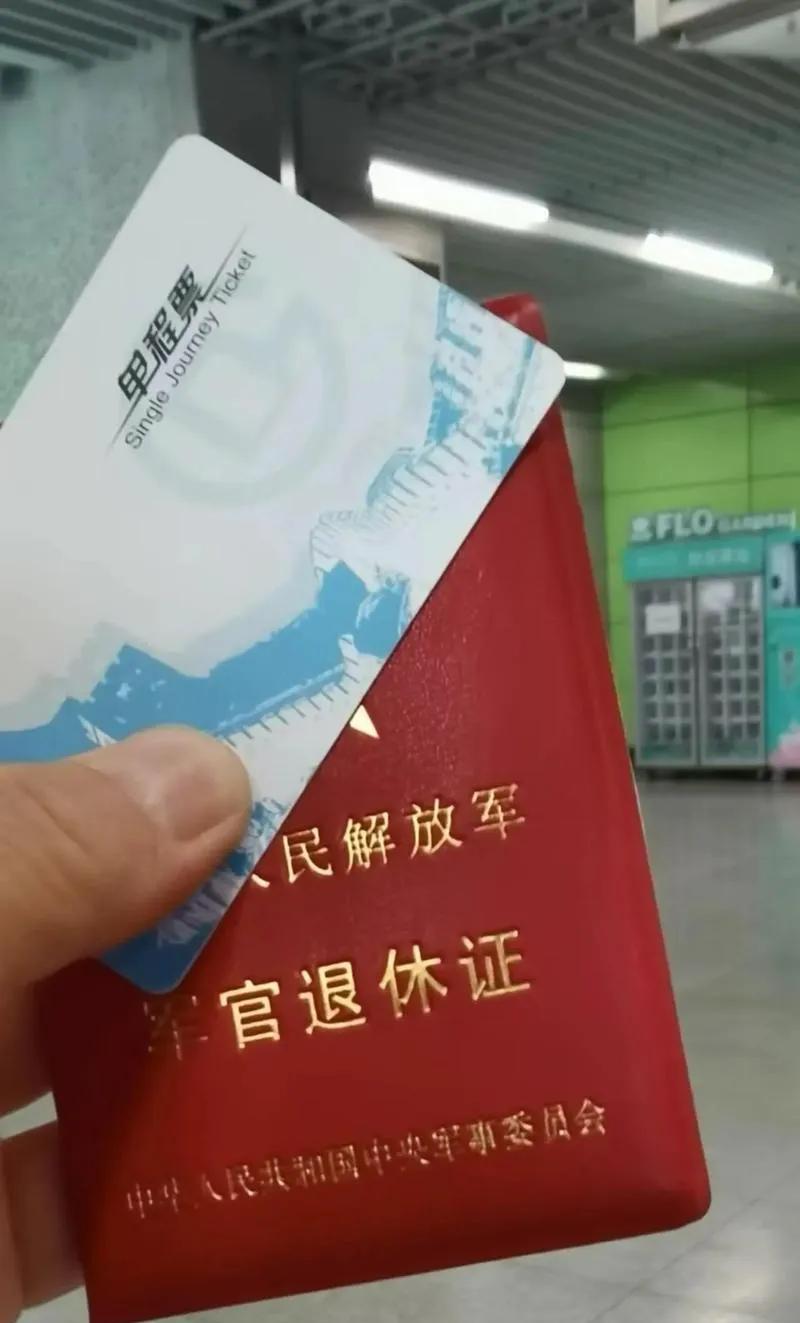 正团级退休干部在一般情况下不能住进干休所，但存在一些特殊情况。根据现行规定，通