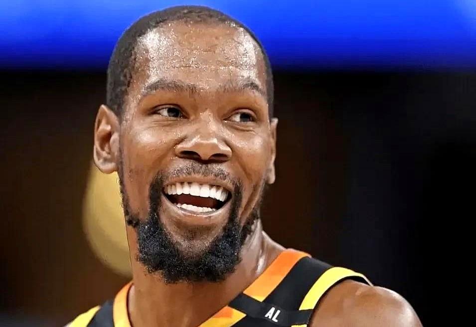 ESPN爆料关于交易的一则新闻：76人突然计划用探花签+乔治，换杜兰特！这个
