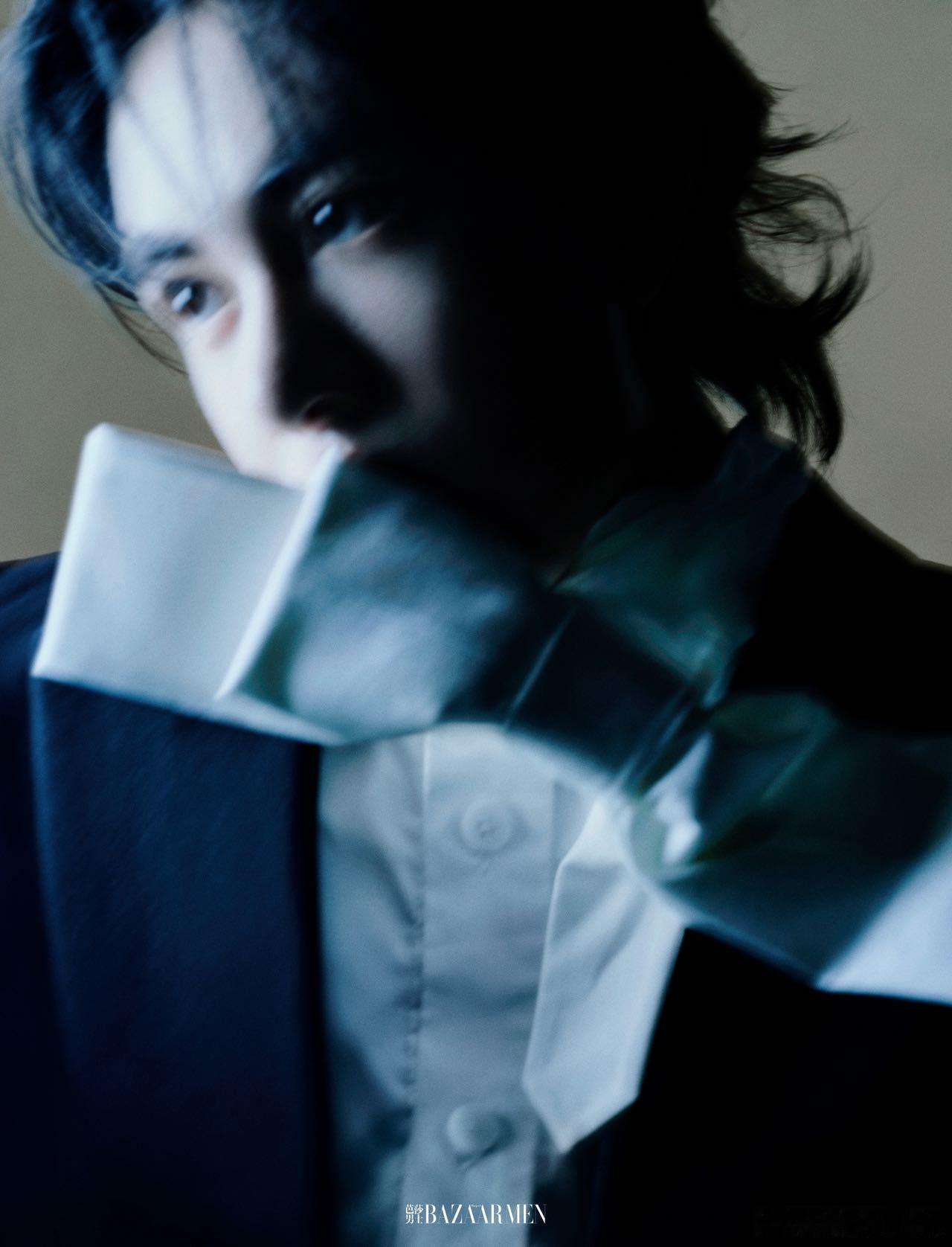 曾舜晞换完你的换你的曾舜晞这次芭莎男士的拍摄太拼了，一天换十套还不带重样的。他