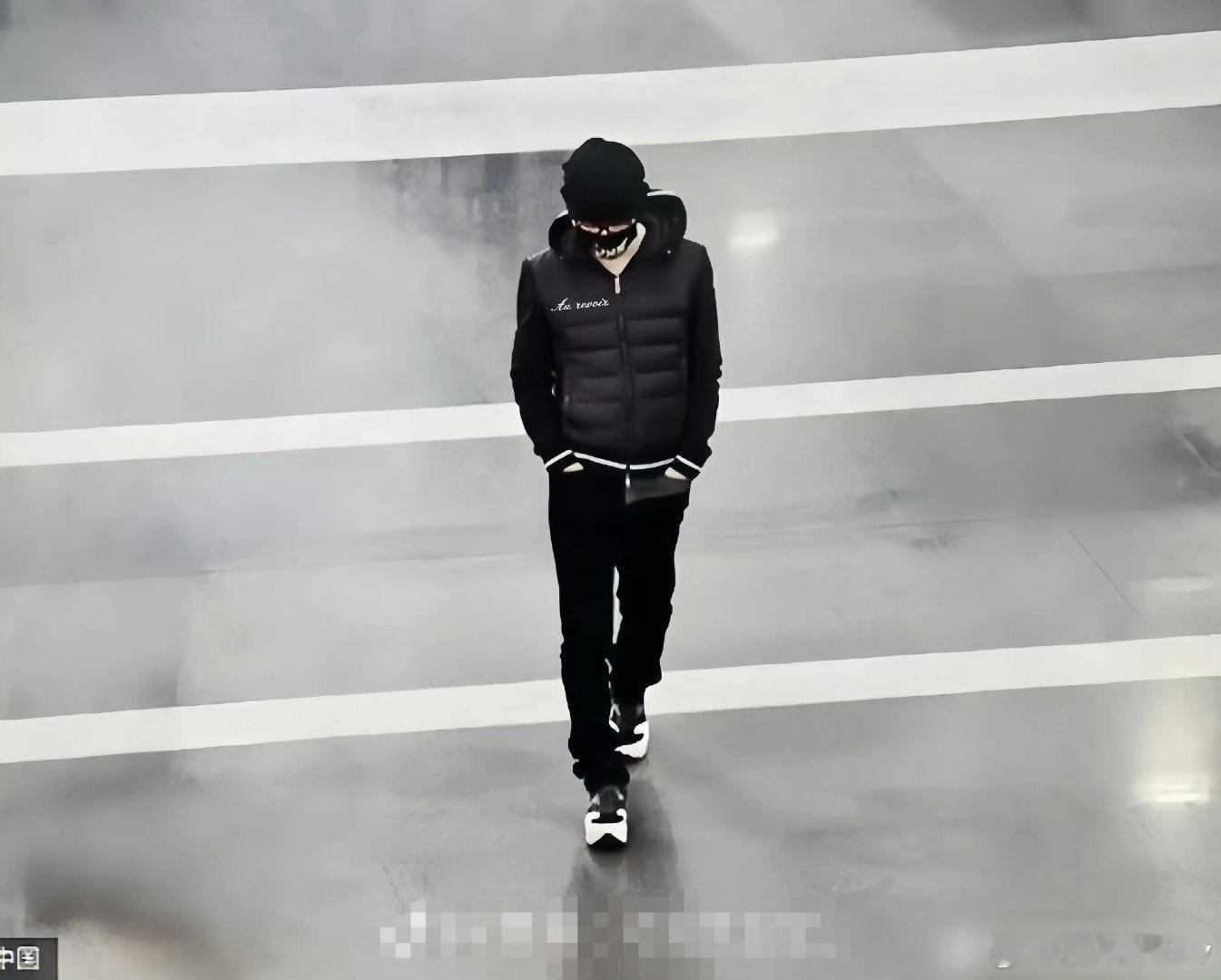 谁说话这么损，我承认王一博有亿点帅，但我们许三多也不差