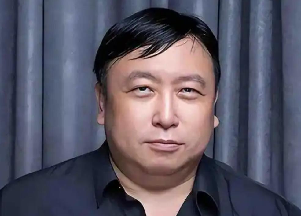 最想干掉周星驰的从来不是向太，而是王晶。1990年，王晶和周星驰正式搭伙拍
