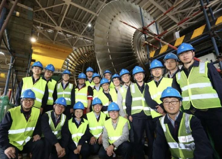 即便看穿了中国科技井喷的真相,美国也只能无可奈何……杭州西子洁能车间,00后