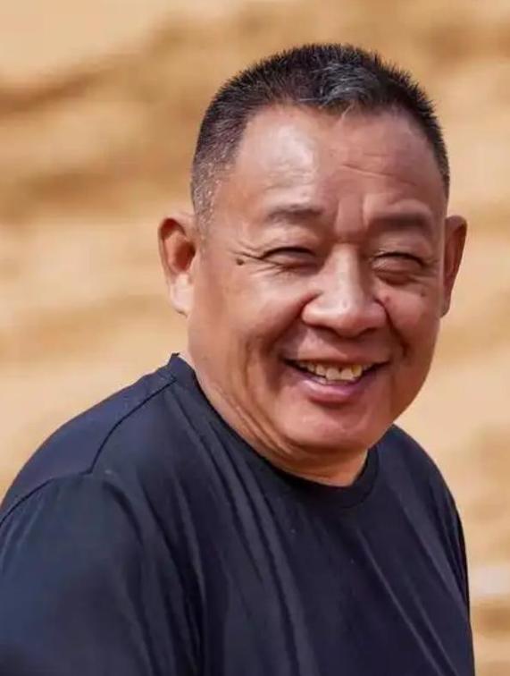 官媒曾点赞胖东来招聘刑释人员！如今郑州店再招20人，于东来的这次坚持有了新结果。