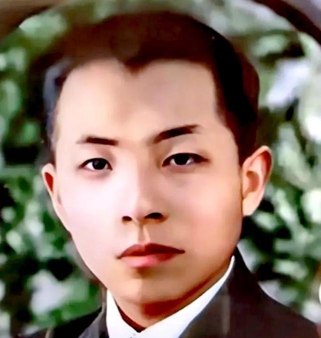 张学良一生最大的失误，是错过了唯一一次能够纠正错误的机会，而历史曾经给了他这次机
