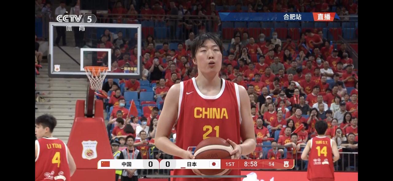 今晚中国女篮打的好👍！93:61大胜对方！论防守，防到小日本女篮失误连连