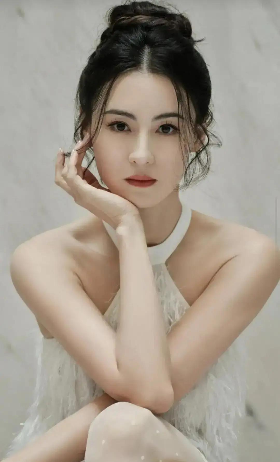 16岁拒认爹：单亲娃的新三观香港大学刚出的数字扎眼：62%的青少年觉得“有