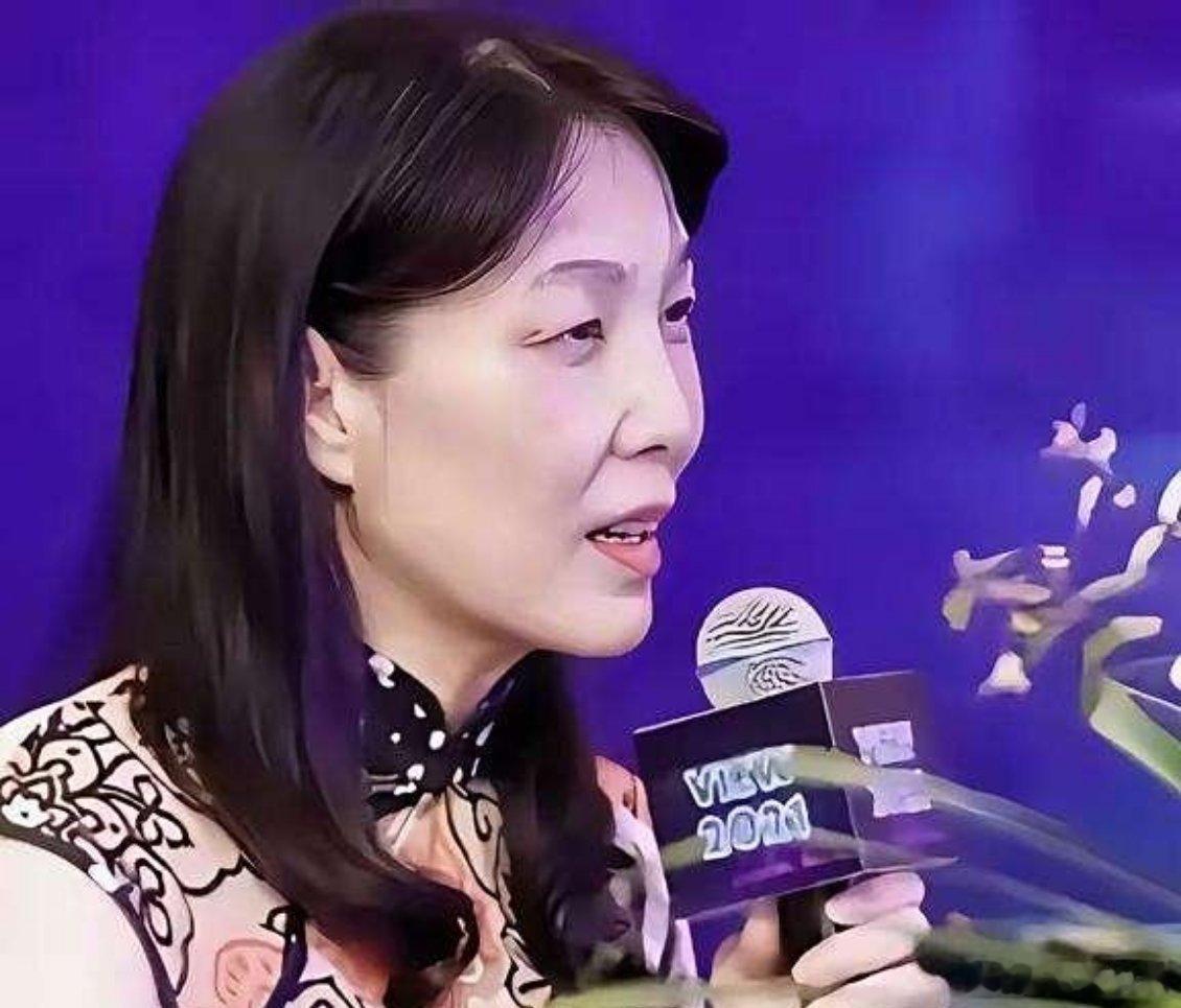 杜建英的计划彻底泡汤啦。这场持续了一年多的家族资产争斗，随着杭州中院的判决，终