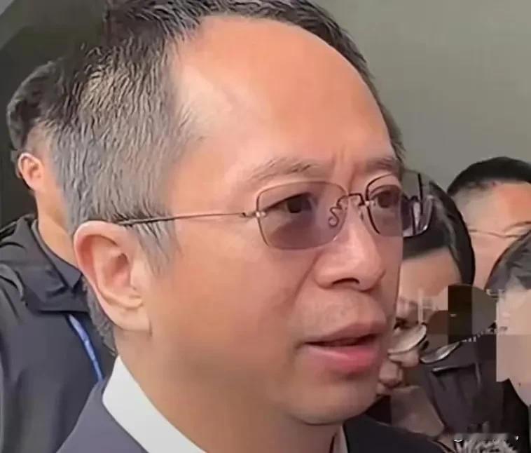 从高调押注到彻底离场，周鸿祎的13亿试错，打醒多少追风口的人近日，周鸿祎一句“吃过亏，再也不碰新能源