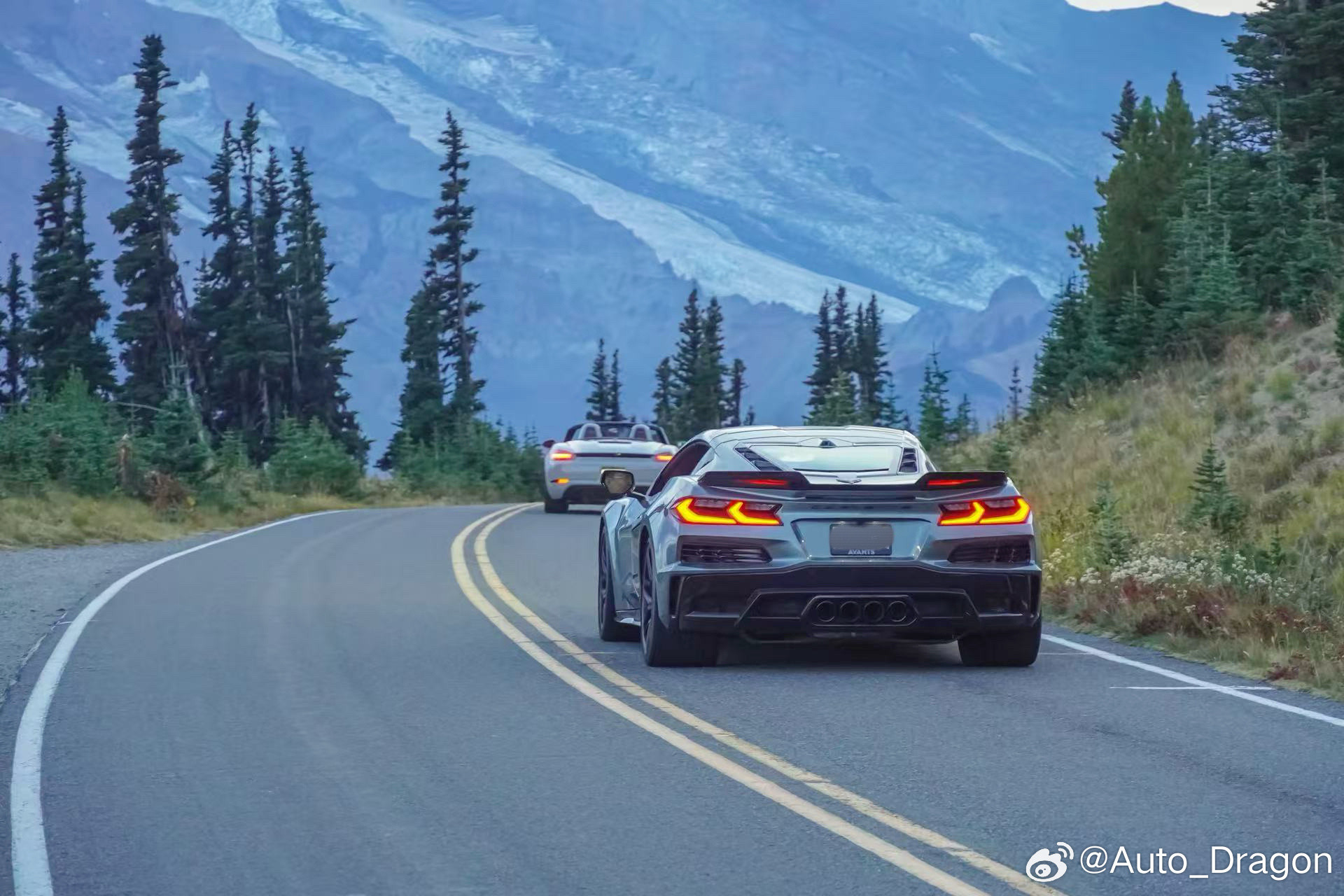 保时捷718GTS4.0vs克尔维特C8Z06。你的选择会是？​​​