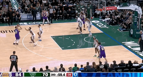 太横了！东契奇连续2个三分球！