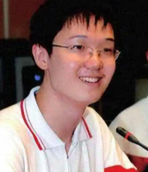 “我不上清北，我就要去美国！”北京高二男生亲手推掉北大保送名额，转头一口气申请