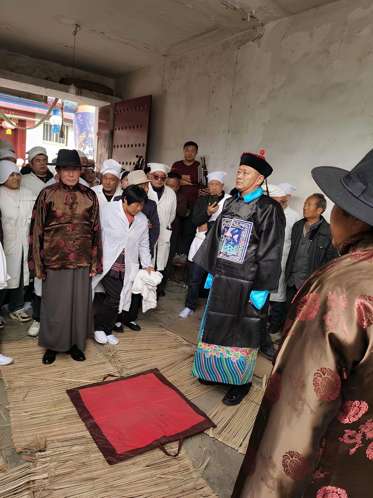 这场面真的是有点吓人