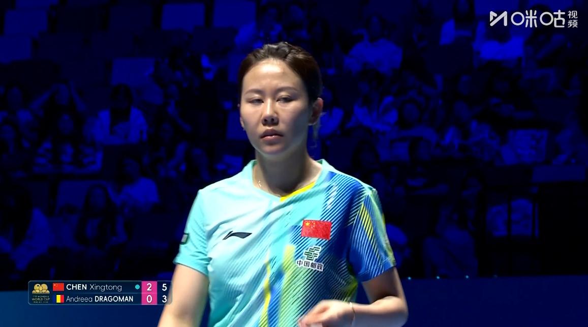 同同打高兴了，没想到德拉戈曼这么一根筋，怎么舒服怎么打，同同完全是靠对手喂