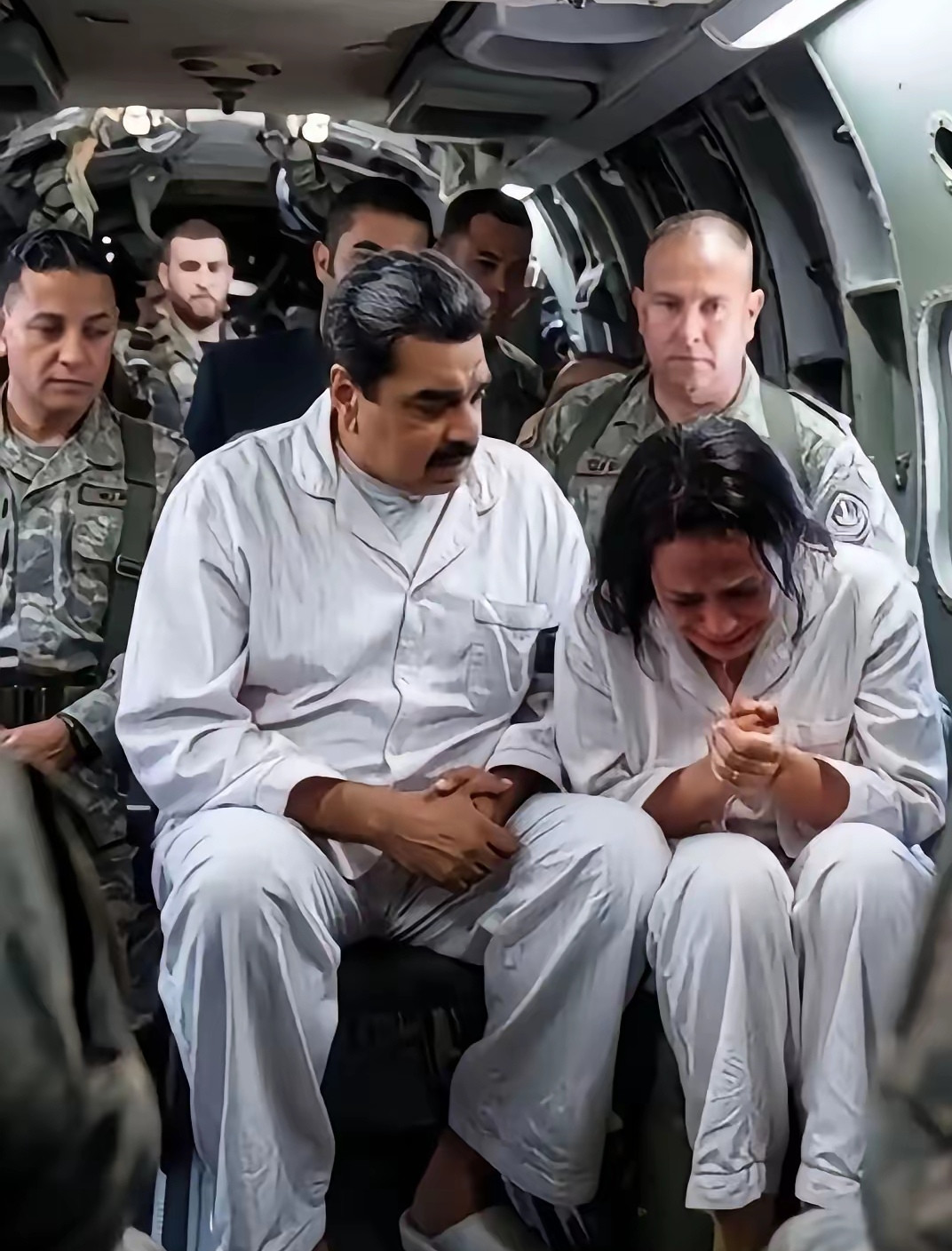 看到一国合法总统被美国特工直接劫持到美国，这时还有多少人相信美国人口中的“基于规