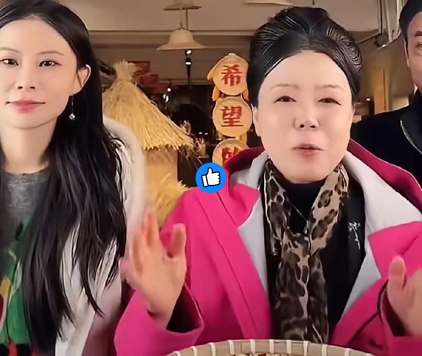 二八带货场差距太明显！许姚直播间秒光万单，靠的从不是吵而是人心！刷到二八事件