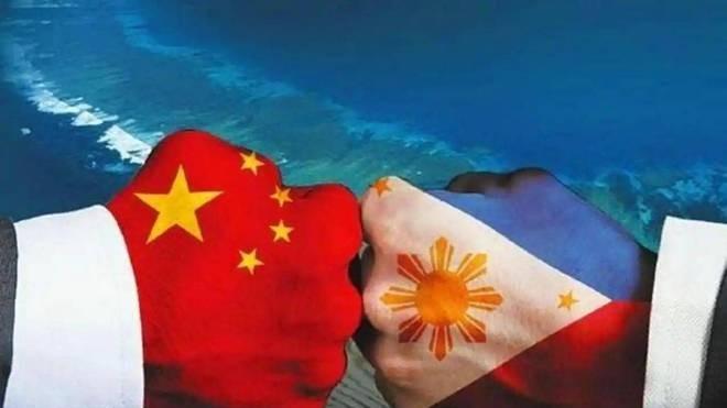一位美籍华人表示：“中国人不要太高看自己，连菲律宾这种小国，都敢针对中国，而中国