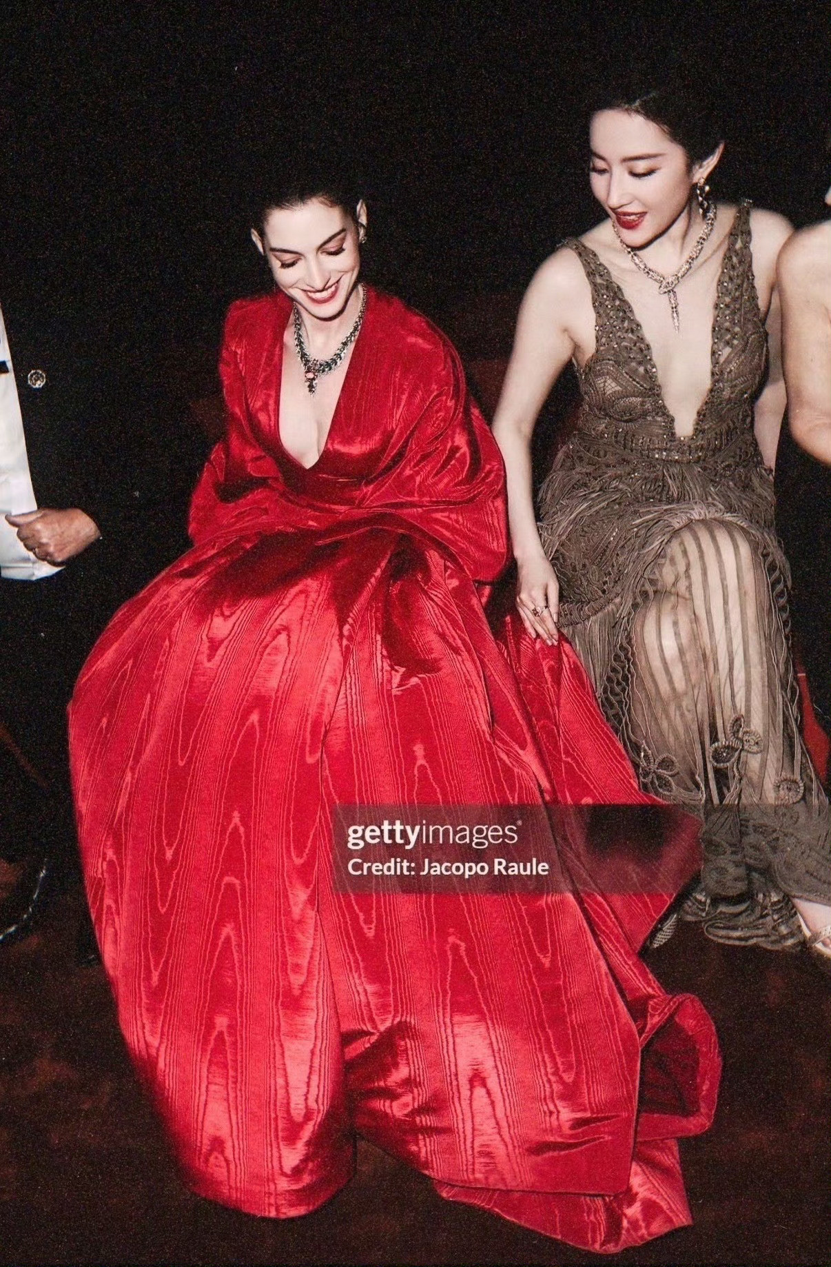 刘亦菲都被挤到一边了有网友说这个活动刘亦菲都被挤到一边了，你怎么看，不过不管刘亦